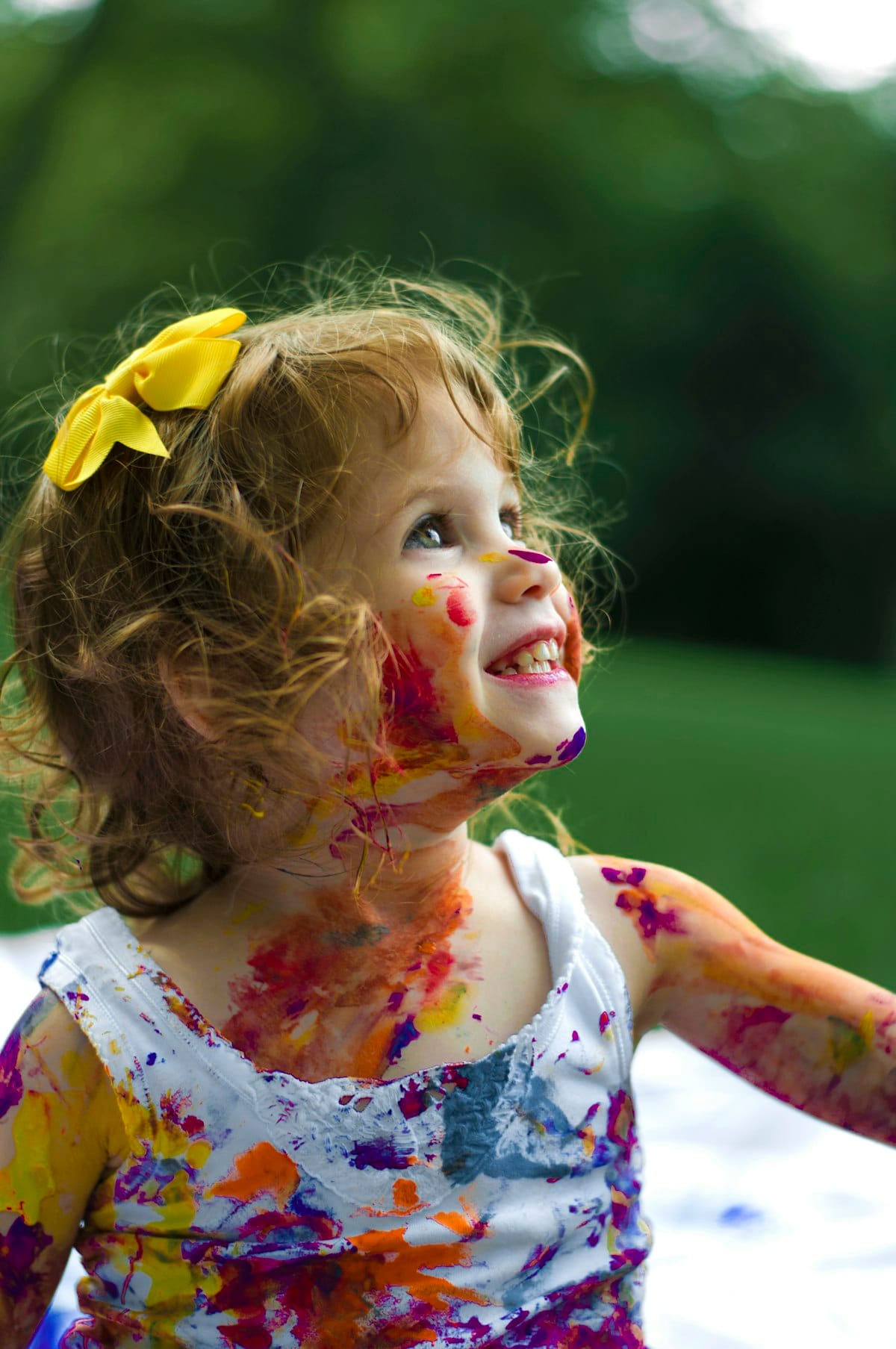 Children in comfortable linen clothing